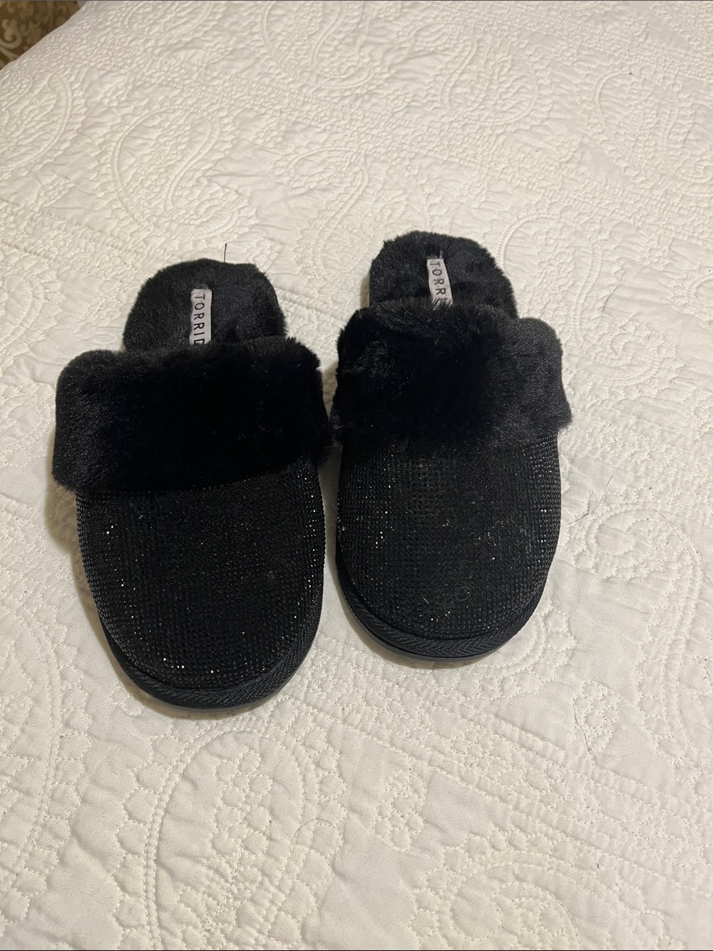 torrid Black Sparkle Faux Fur Slide Slippers - Picture 2 of 4